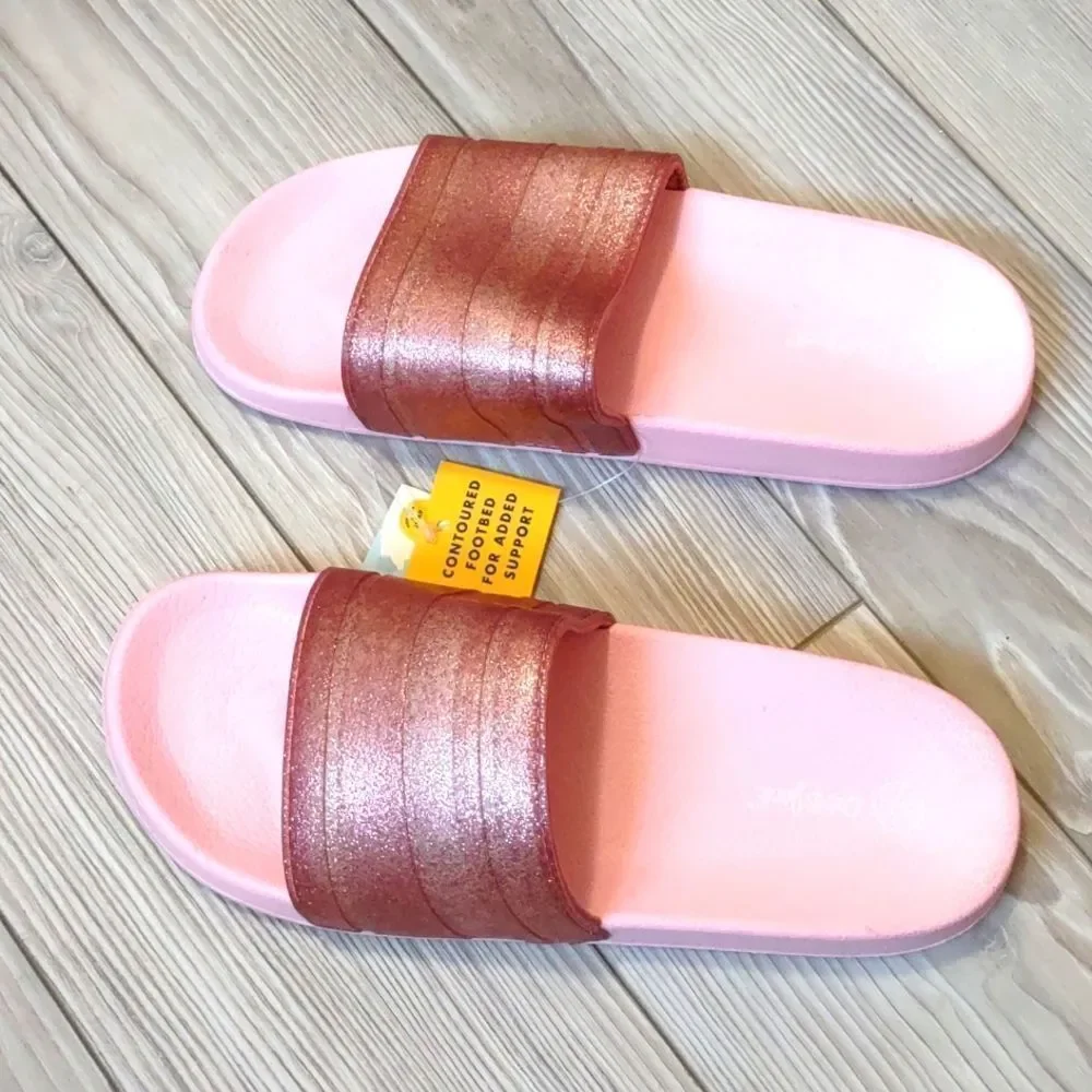 (1-0028)   Cat & Jack  Slip-On Sandals Sz XL (6)